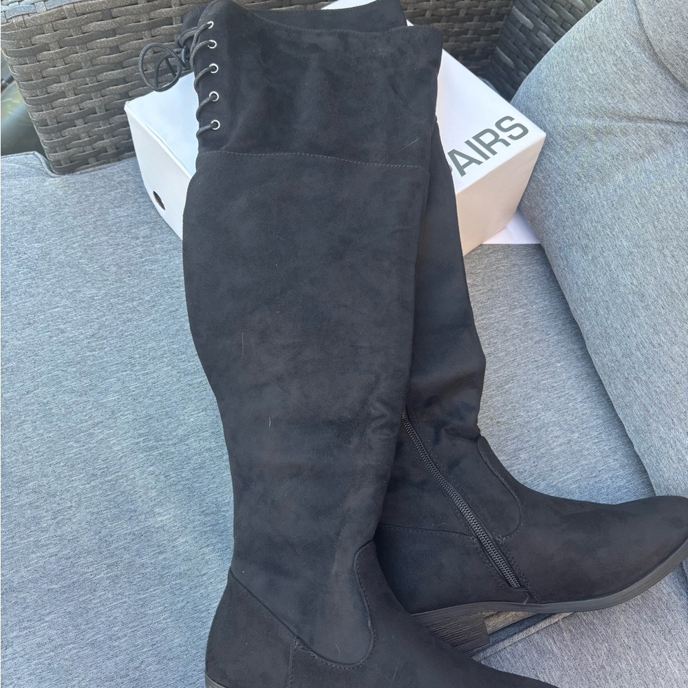 Black Knee-High Women's Boots
